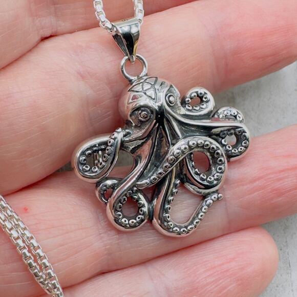 Octopus Sterling Silver Necklace Rounded Box Chain - Picture 6 of 11